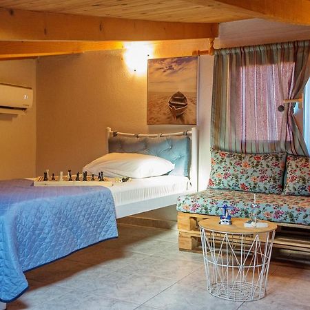 Holiday House Ioanna 2 - Loft Néa Péramos Екстериор снимка