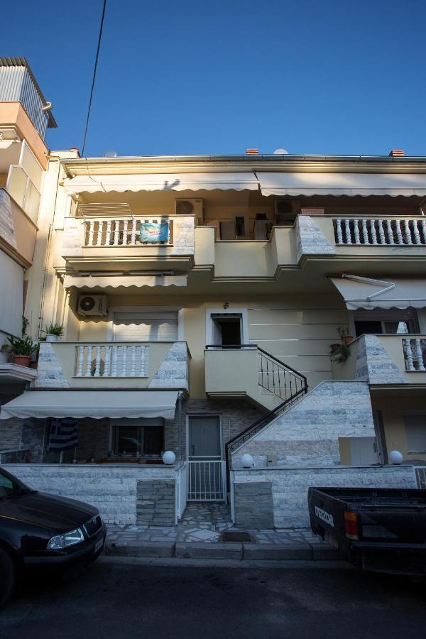 Holiday House Ioanna 2 - Loft Néa Péramos Екстериор снимка