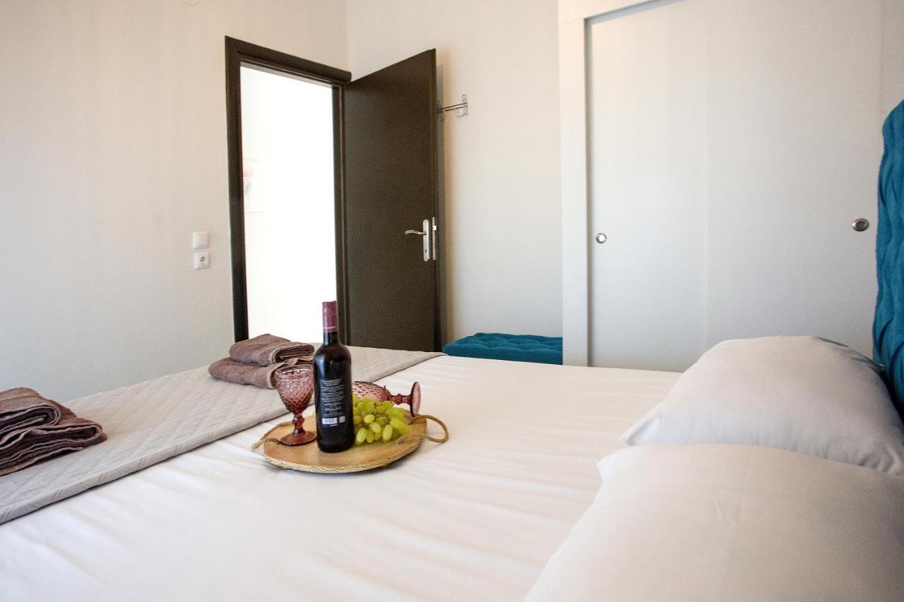 Holiday House Ioanna 2 - Loft Néa Péramos Екстериор снимка